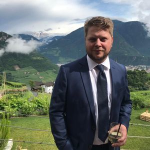 Meet your Posher, Sam